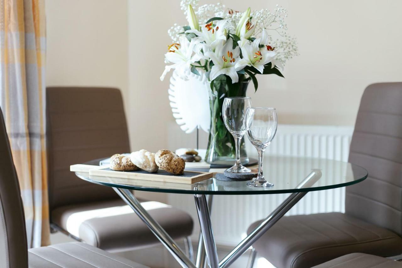 Stylish Cottage - Parking - Garden - Sleeps 6 Cambridge  Kültér fotó